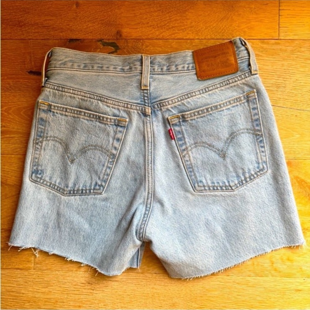 🔥Levi's Blue Jean Shorts Distressed Cut-Off Style Sz 26 mint cond price firm!